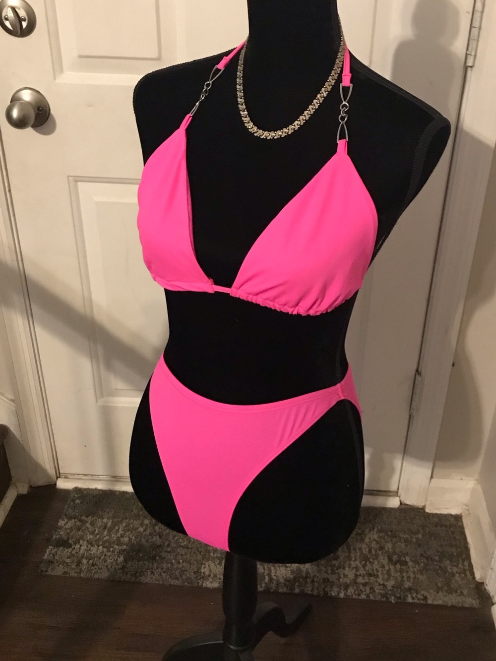 SHEIN Neon Pink Triangle Chain Strap Bikini Set